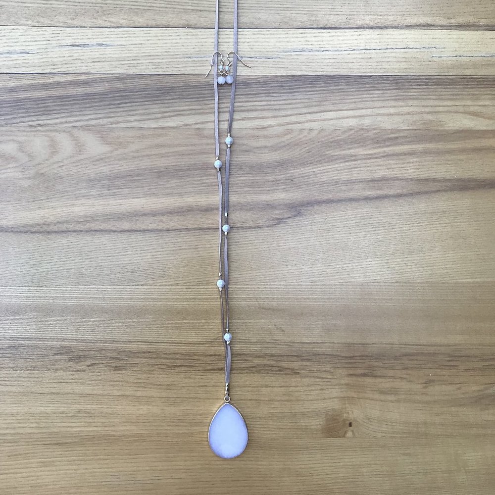 White Stone Necklace - Style On The Spot